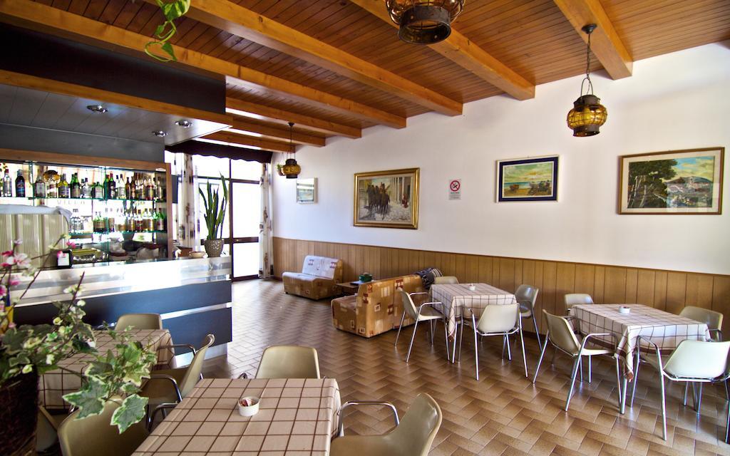 Hotel Villa Tua Ричоне Екстериор снимка