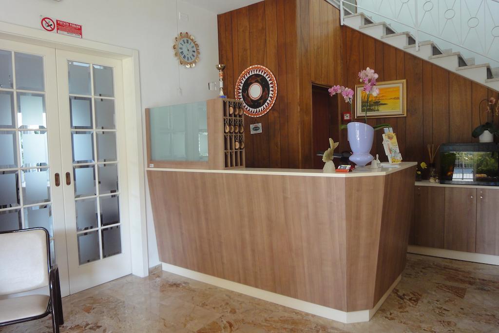 Hotel Villa Tua Ричоне Екстериор снимка